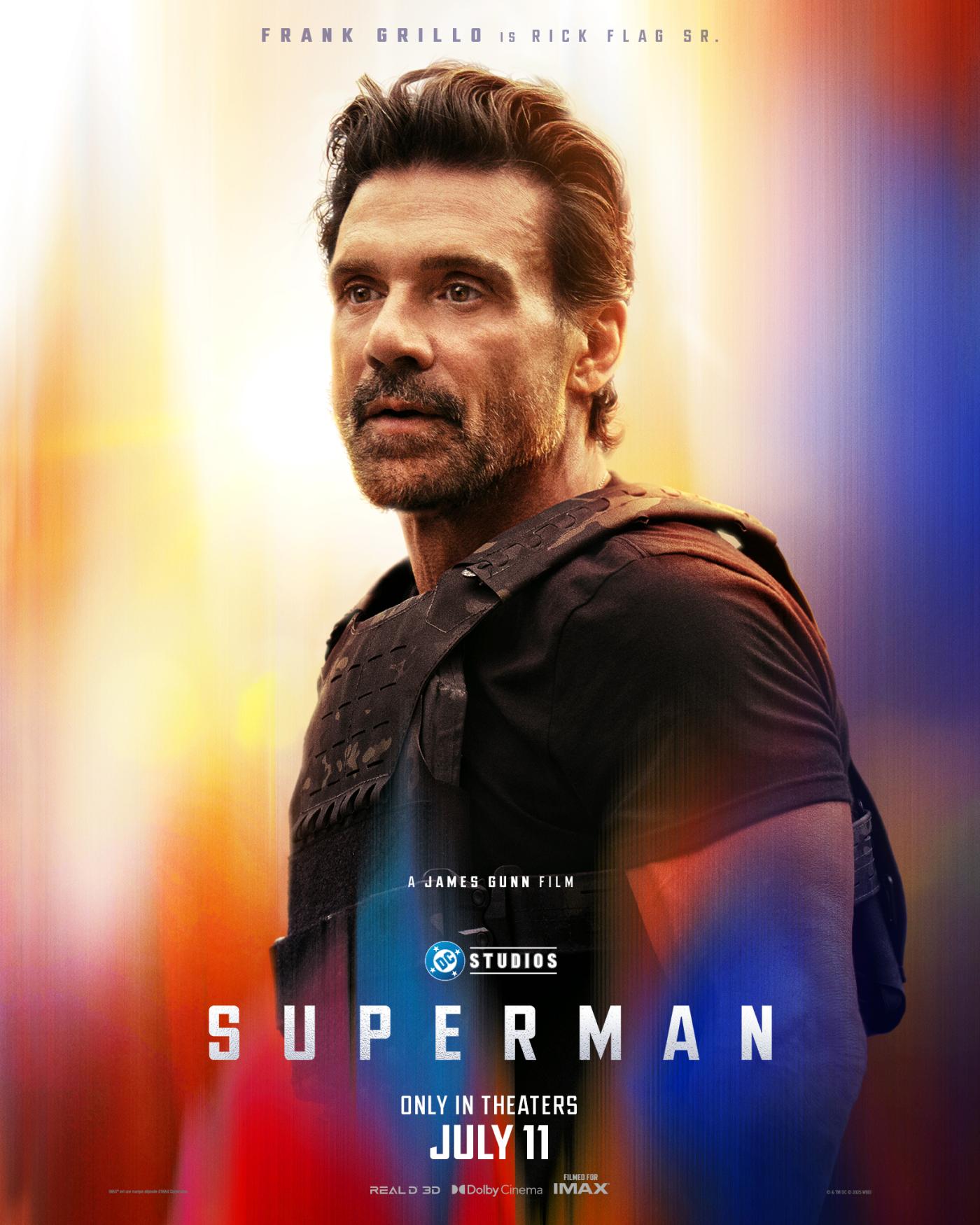 Mais pôsteres individuais de Superman foram revelados