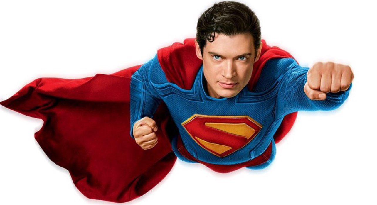 Superman ganha artes inéditas oficiais